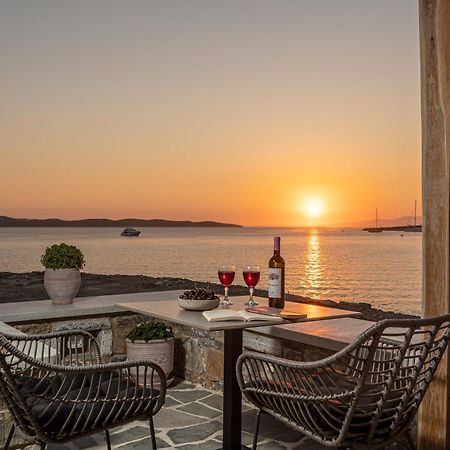 Porto Dema Luxury Suites Schoinoussa 外观 照片