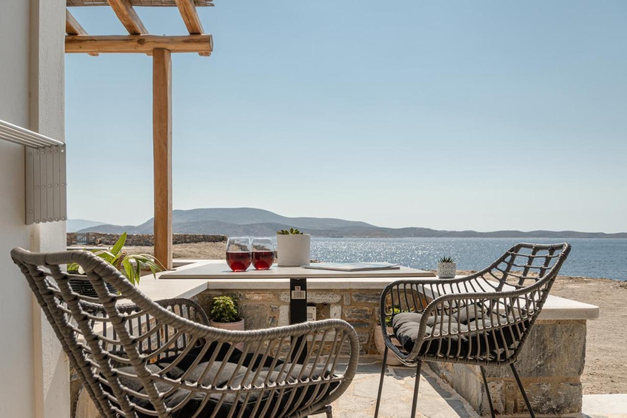 Porto Dema Luxury Suites Schoinoussa 外观 照片