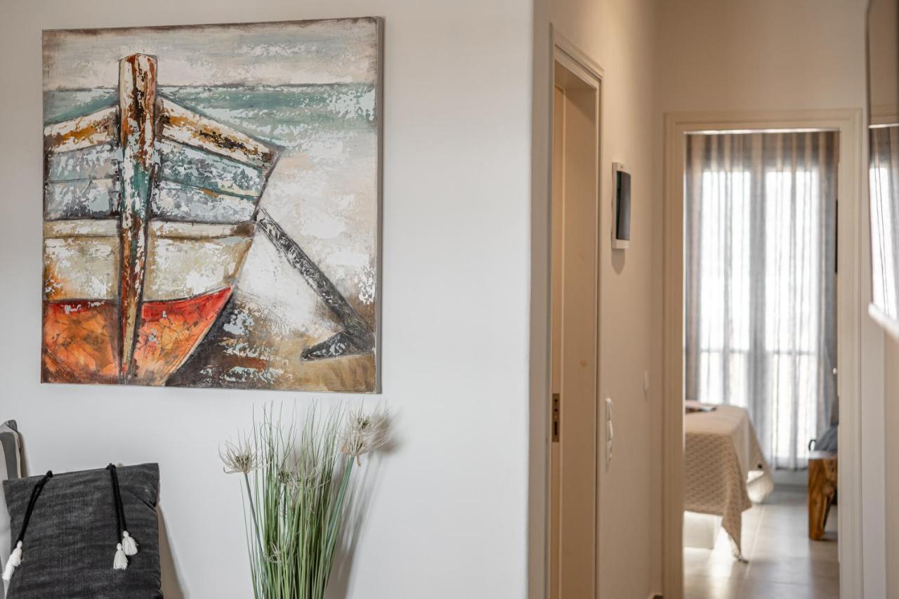 Porto Dema Luxury Suites Schoinoussa 外观 照片
